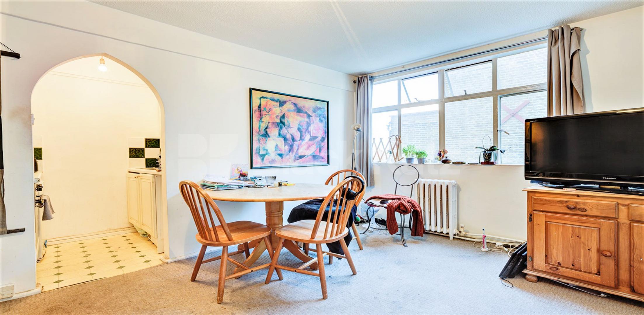 			1 Bedroom, 1 bath, 1 reception Flat			 Shepherds Bush Green, SHEPHERDS BUSH